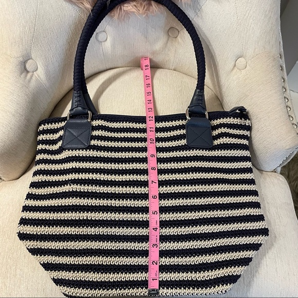The Sak Handbag in Nautical Navy & Cream - Like New Condition - Picture 2 of 9